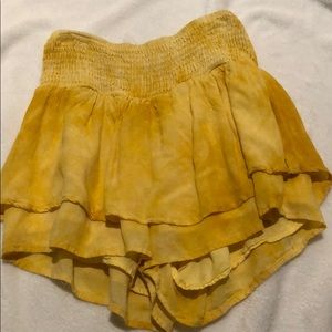 Yellow skort